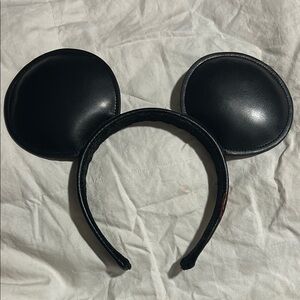 Disney Black Mickey Mouse Ears Headband